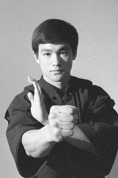 Bruce lee jeet store kune do training